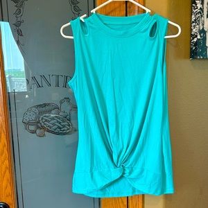 Cut out twist tank